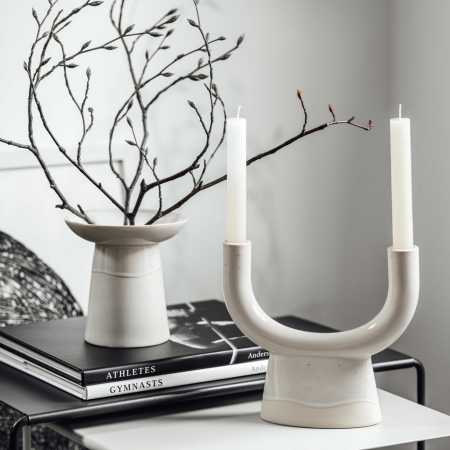 1486713967 Winter Glow, U-shaped candle holder