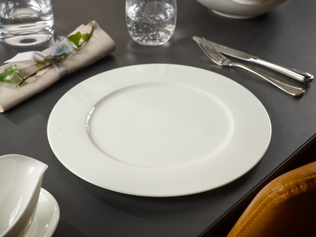 1045452680 Anmut, gourmet plate