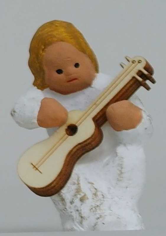 297740, Singer Engel, Ulla mit Gitarre 8 cm